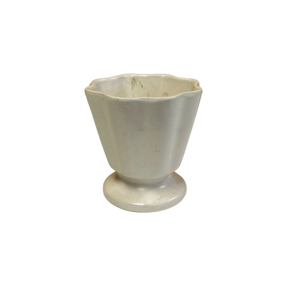 Scalloped Hull Vase