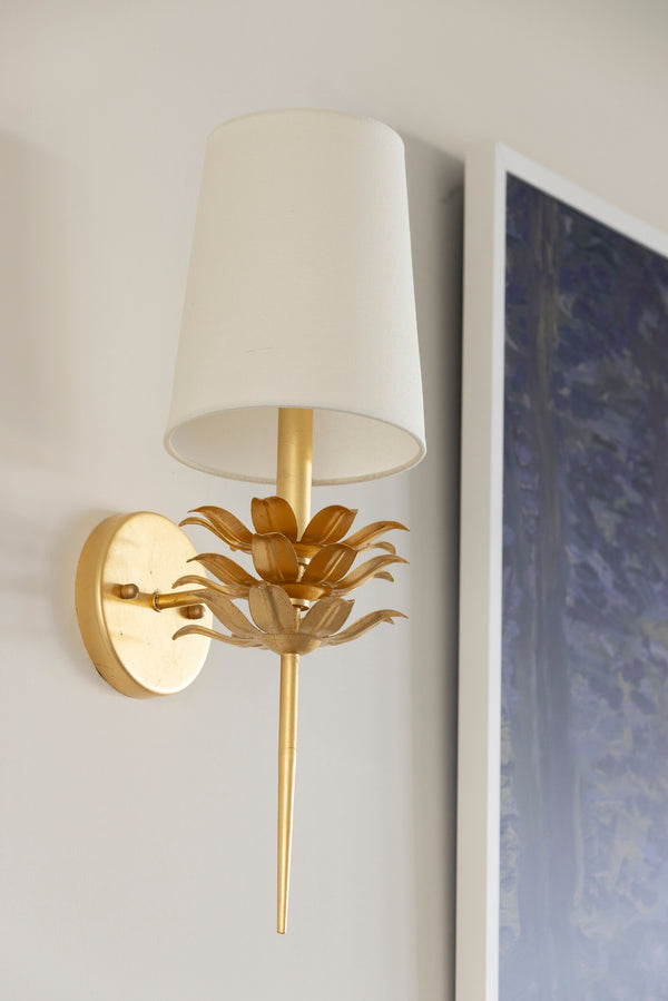 Maria Sconce in Gold