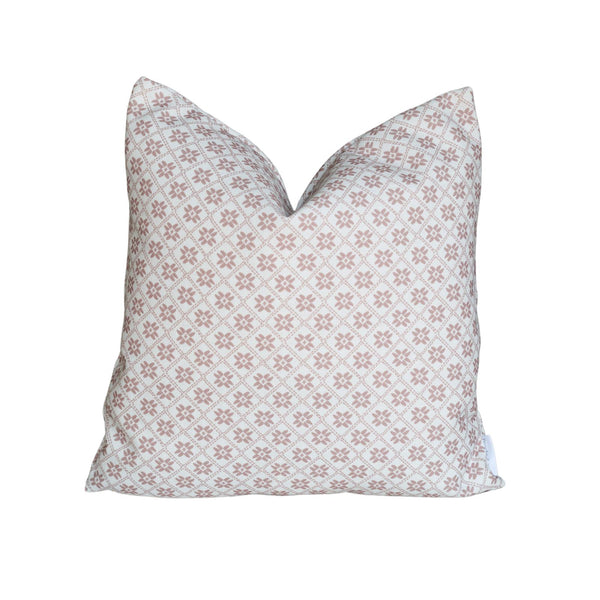 Dainty Lattice Pillow in Dusty Pink