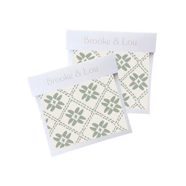 Dainty Lattice Fabric in Willow