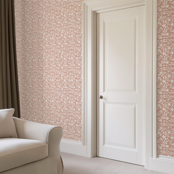 Jo Floral Wallpaper in Dusty Pink