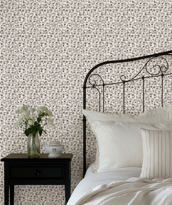 Market Floral Wallpaper in Latte