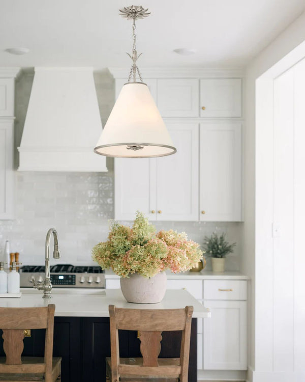 Fleur Pendant in Silver