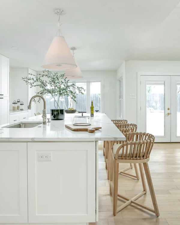 Fleur Pendant in White