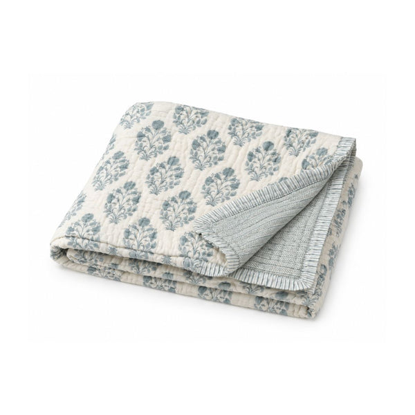 Bluebell Ruffle Quilt