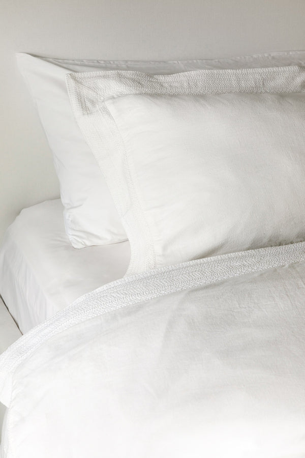 Paloma Duvet Cover in White