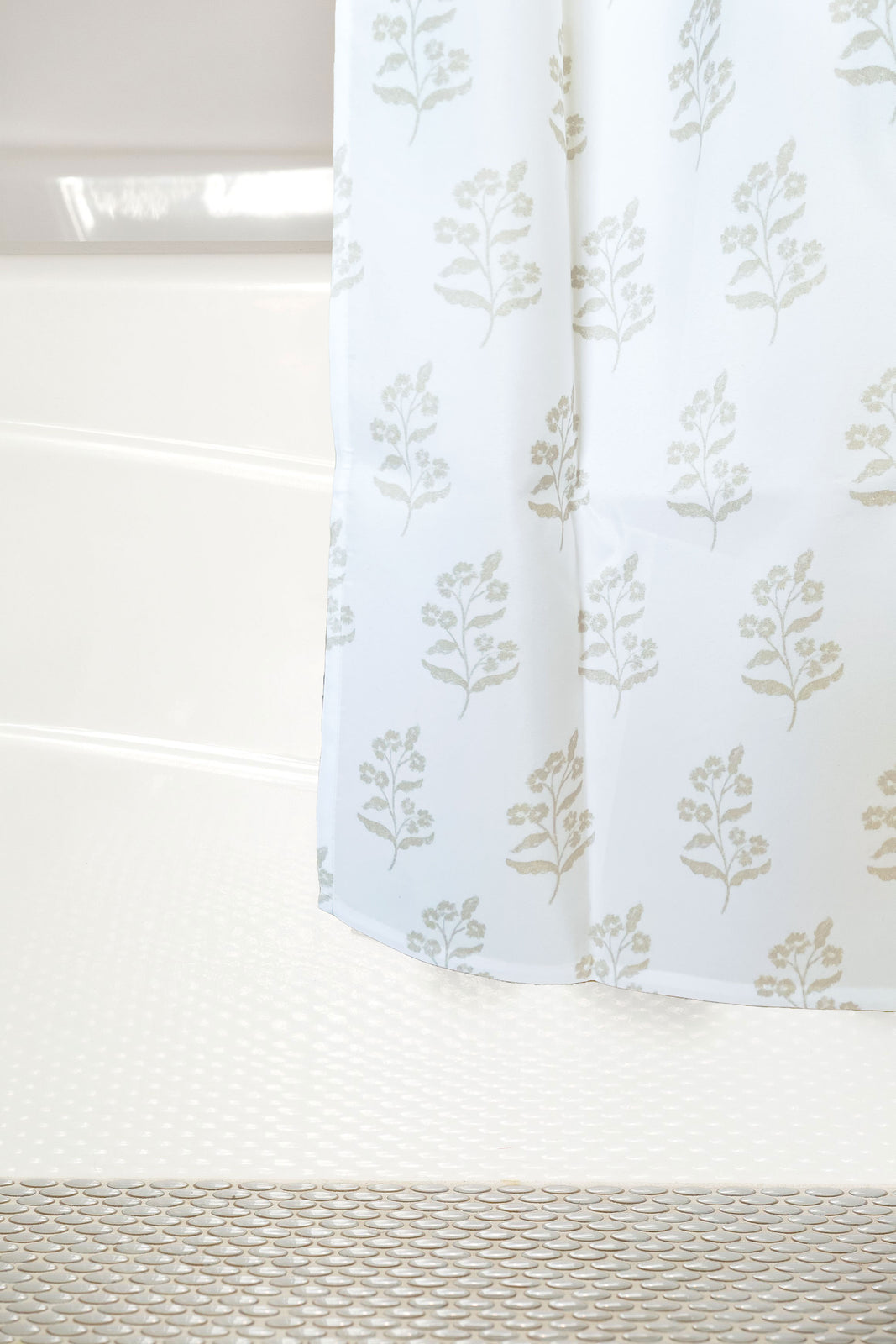 Frankie Floral Shower Curtain in Natural